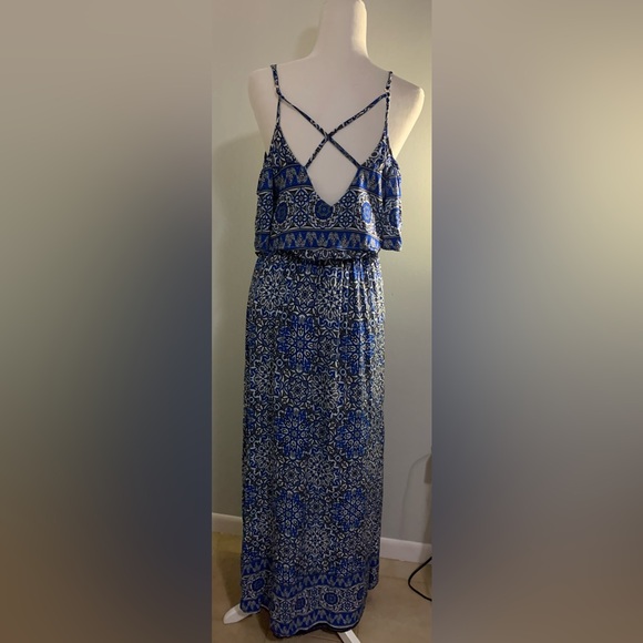 Cold Shoulder Mandala Long Maxi Dress - Picture 10 of 10